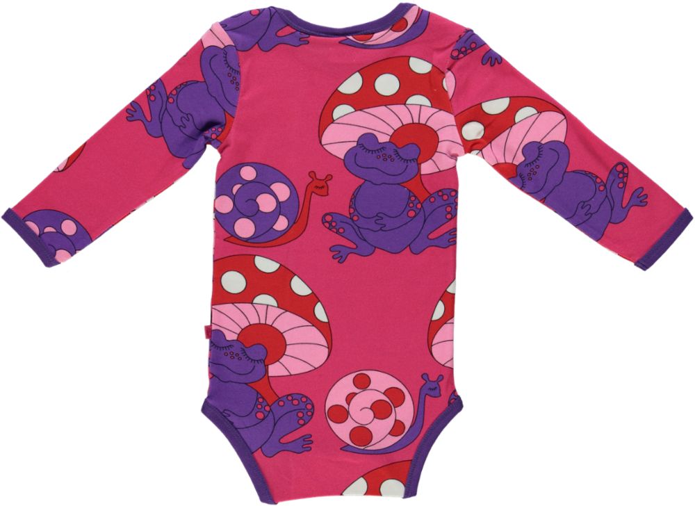 Long-sleeved bodysuit with frogs and snails