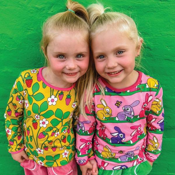 Long-sleeved blouse with bunnies