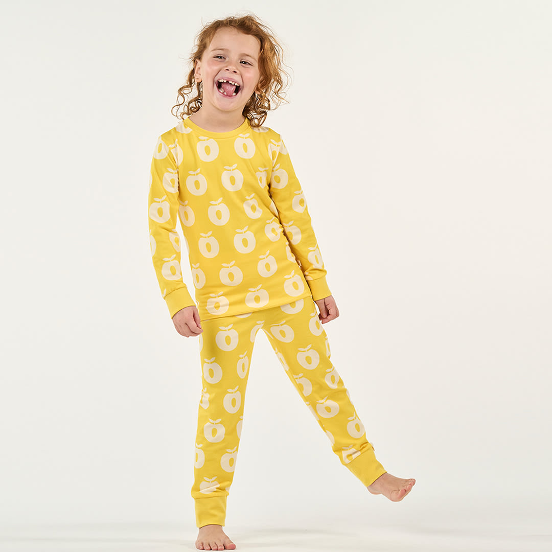 Jubilee pyjamas with apples