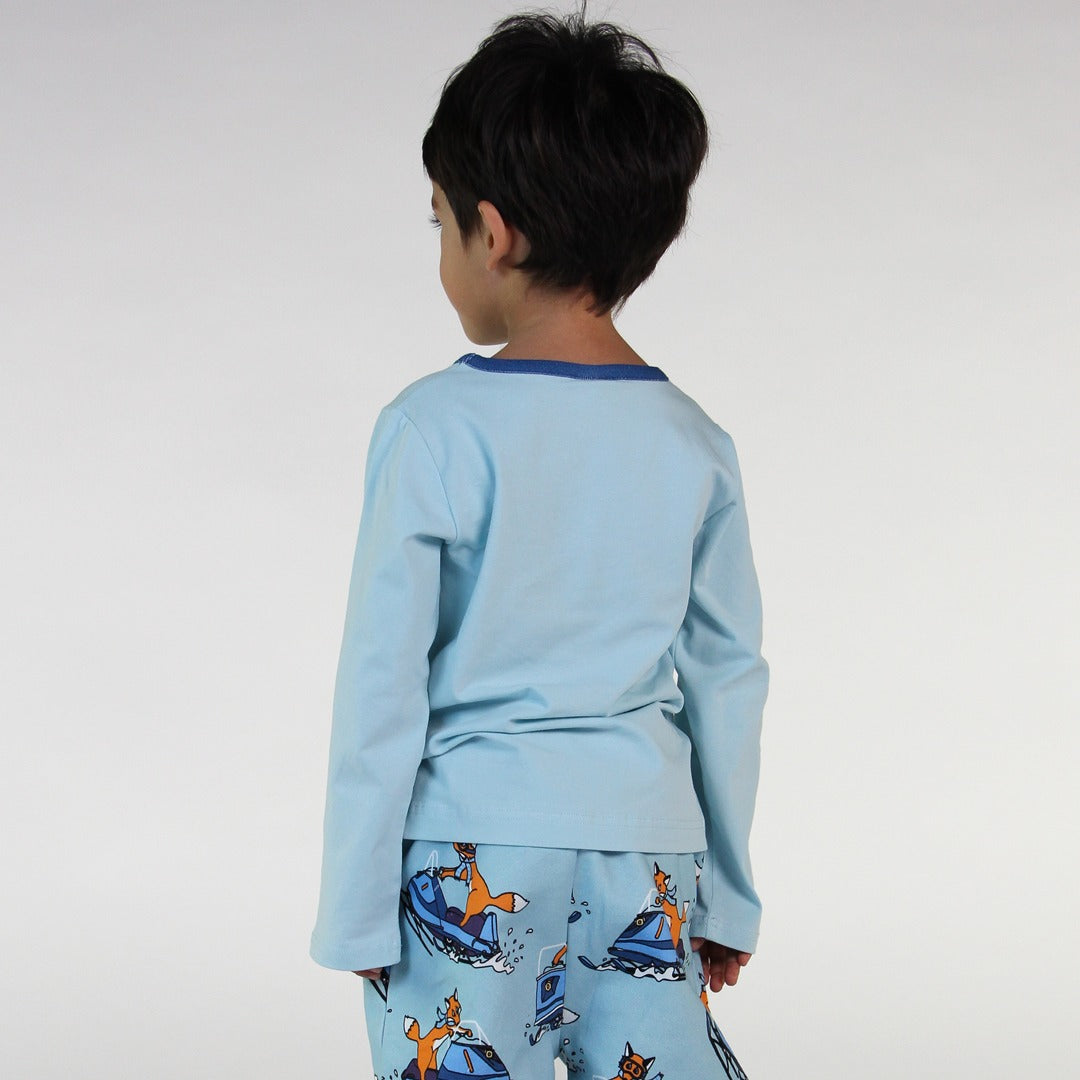 Long-sleeved snowmobile top