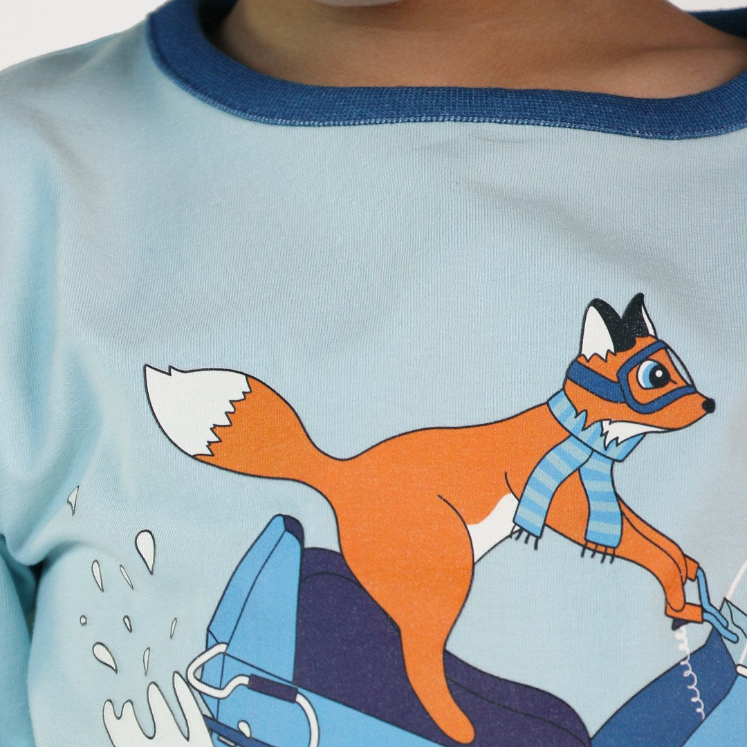 Long-sleeved snowmobile top
