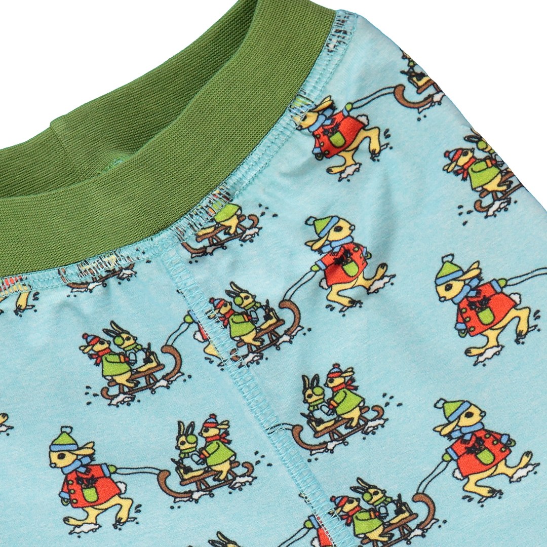 Baby leggings with rabbits on a sled
