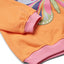 Close up af sweatshirt med sommerfugle i orange 