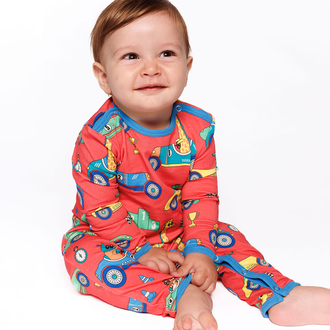 Long-sleeved all-in-one with racing cars