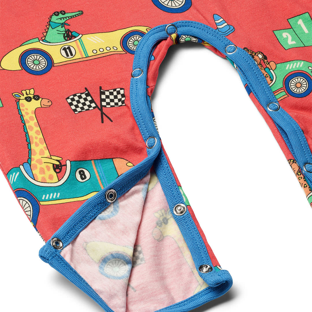 Long-sleeved all-in-one with racing cars