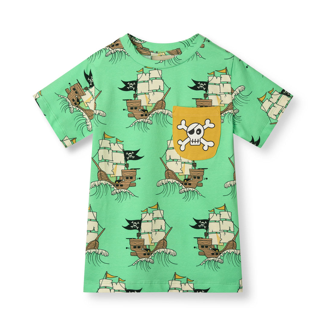 T-shirt med piratskibe