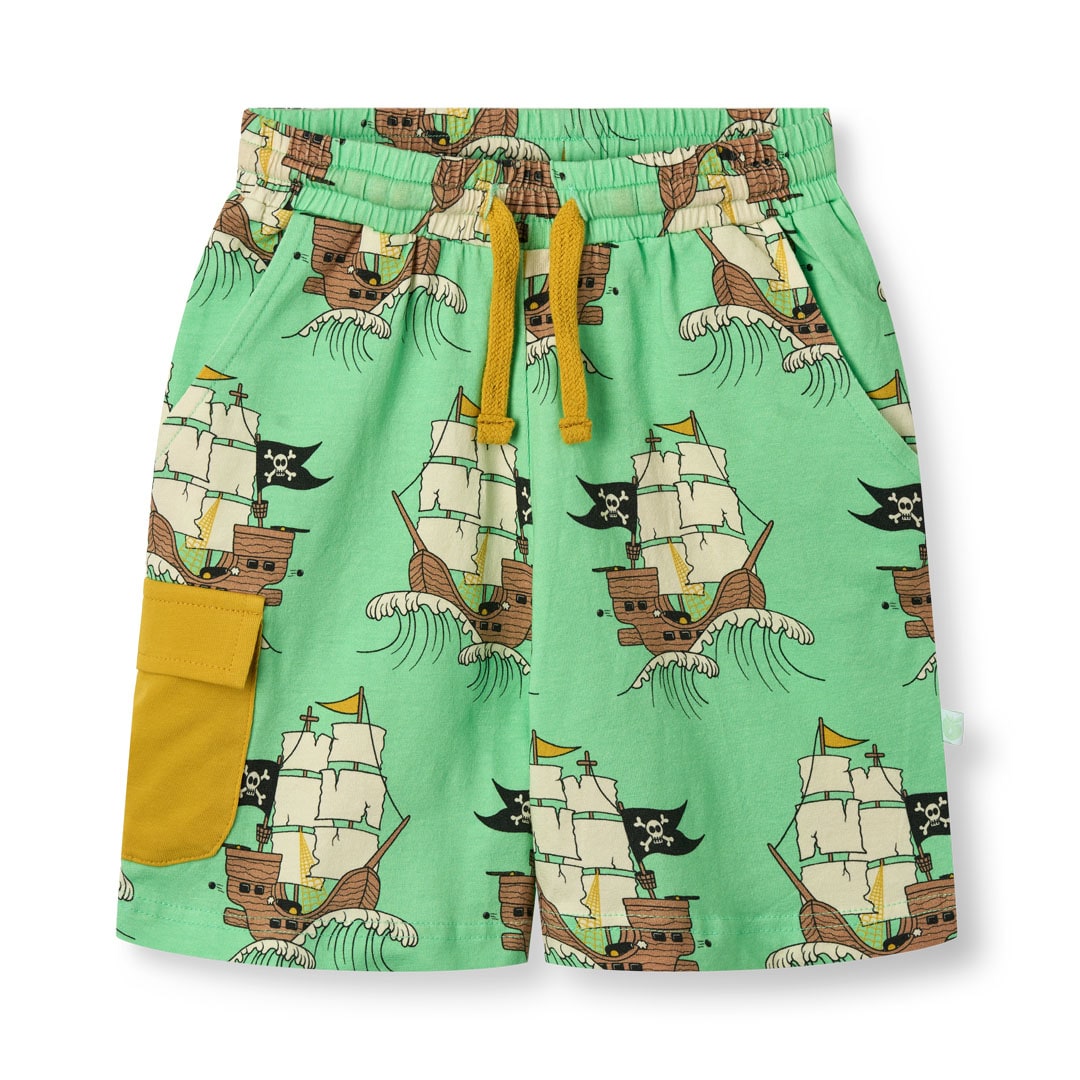 Shorts med piratskibe