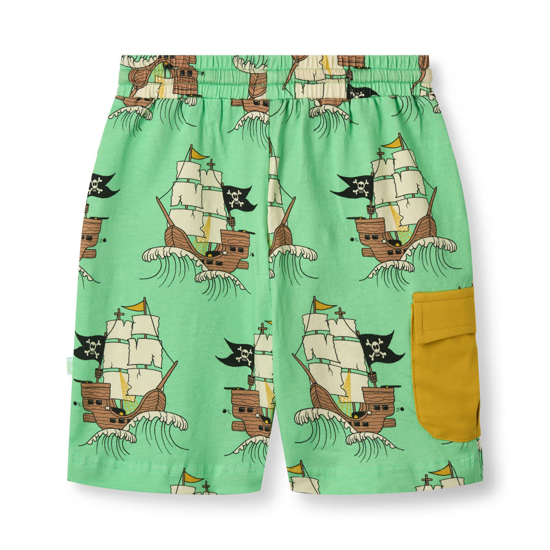 Shorts med piratskibe