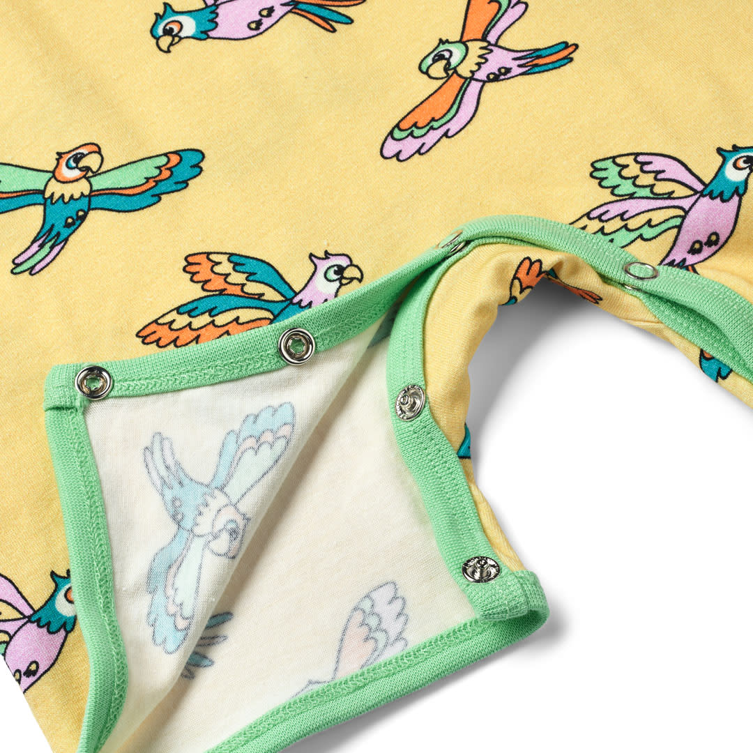 Short-sleeved parrot jumpsuit