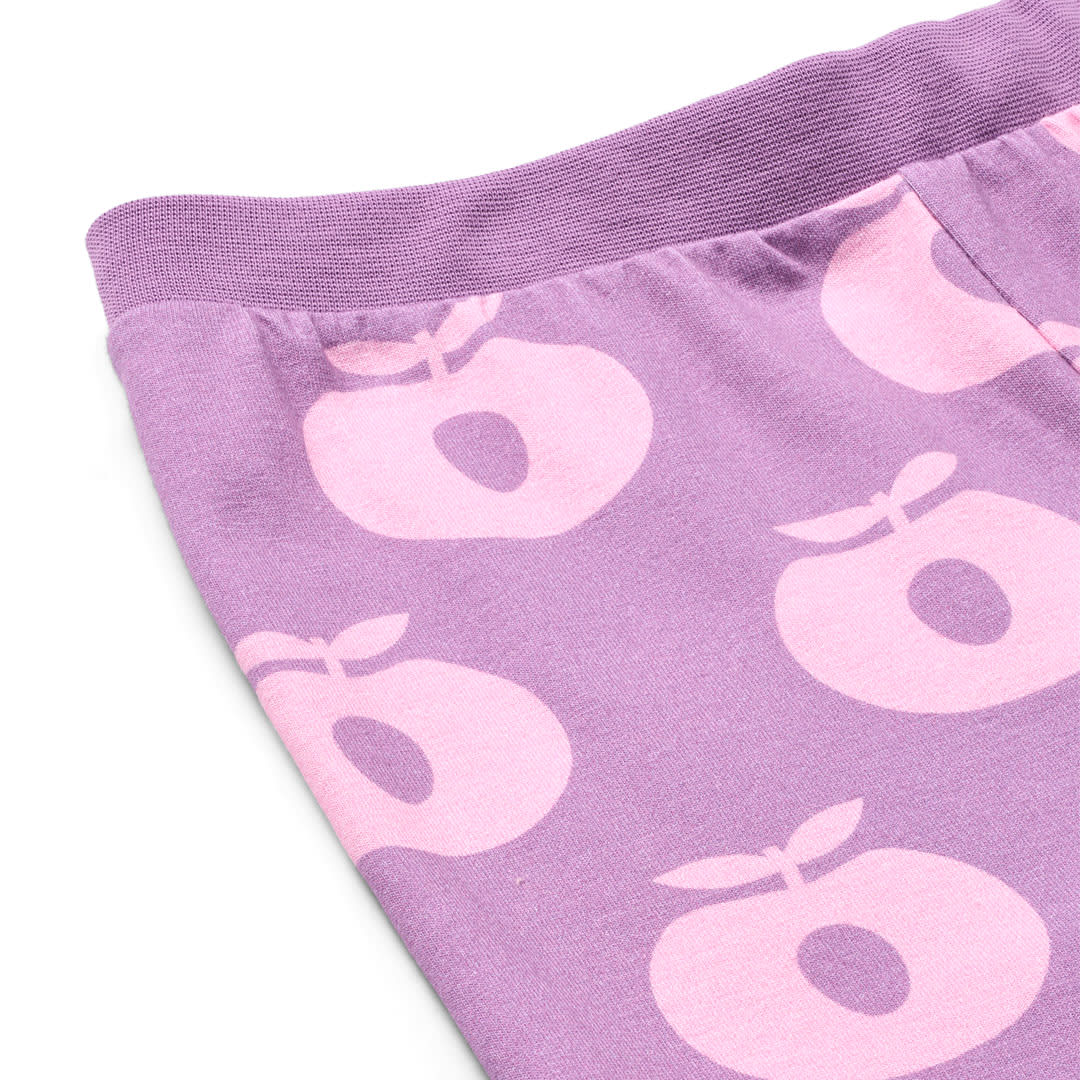 Jubilee pyjamas with apples