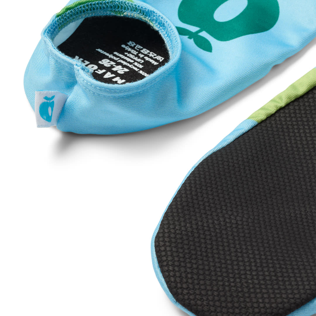 UV50 apple print beach shoes