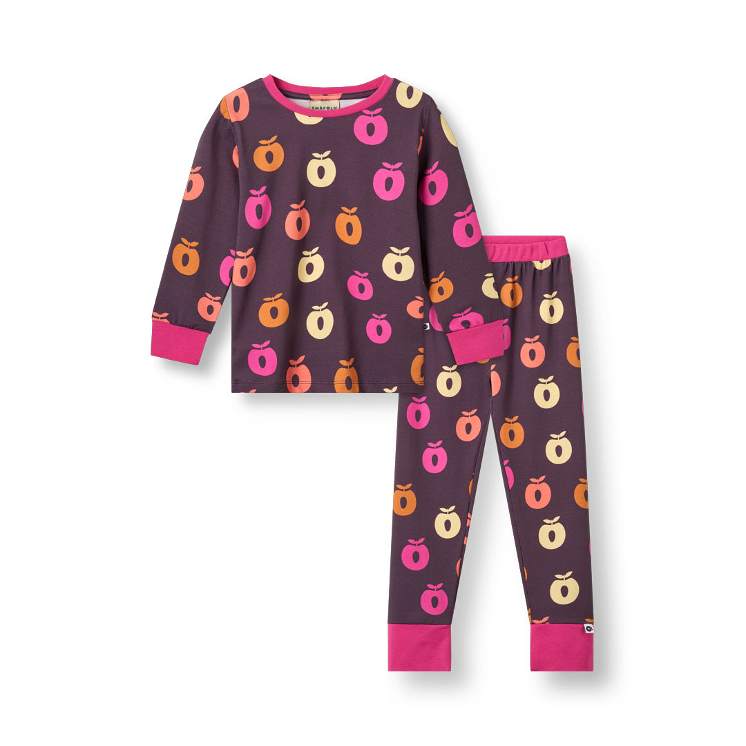 Jubilee pyjamas with apples