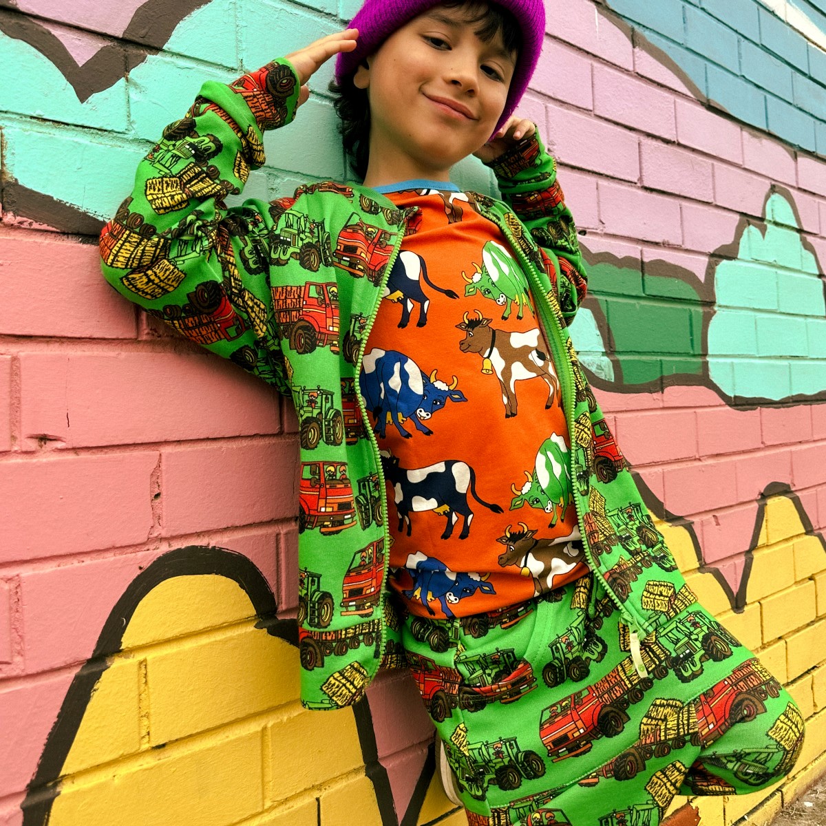 Long-sleeved blouse with cows