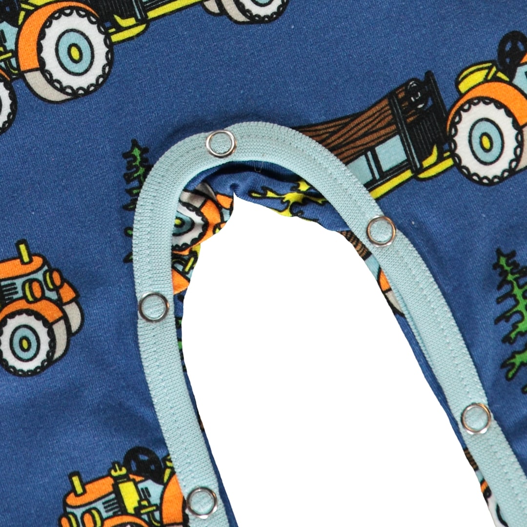 Long-sleeved all-in-one with tractor