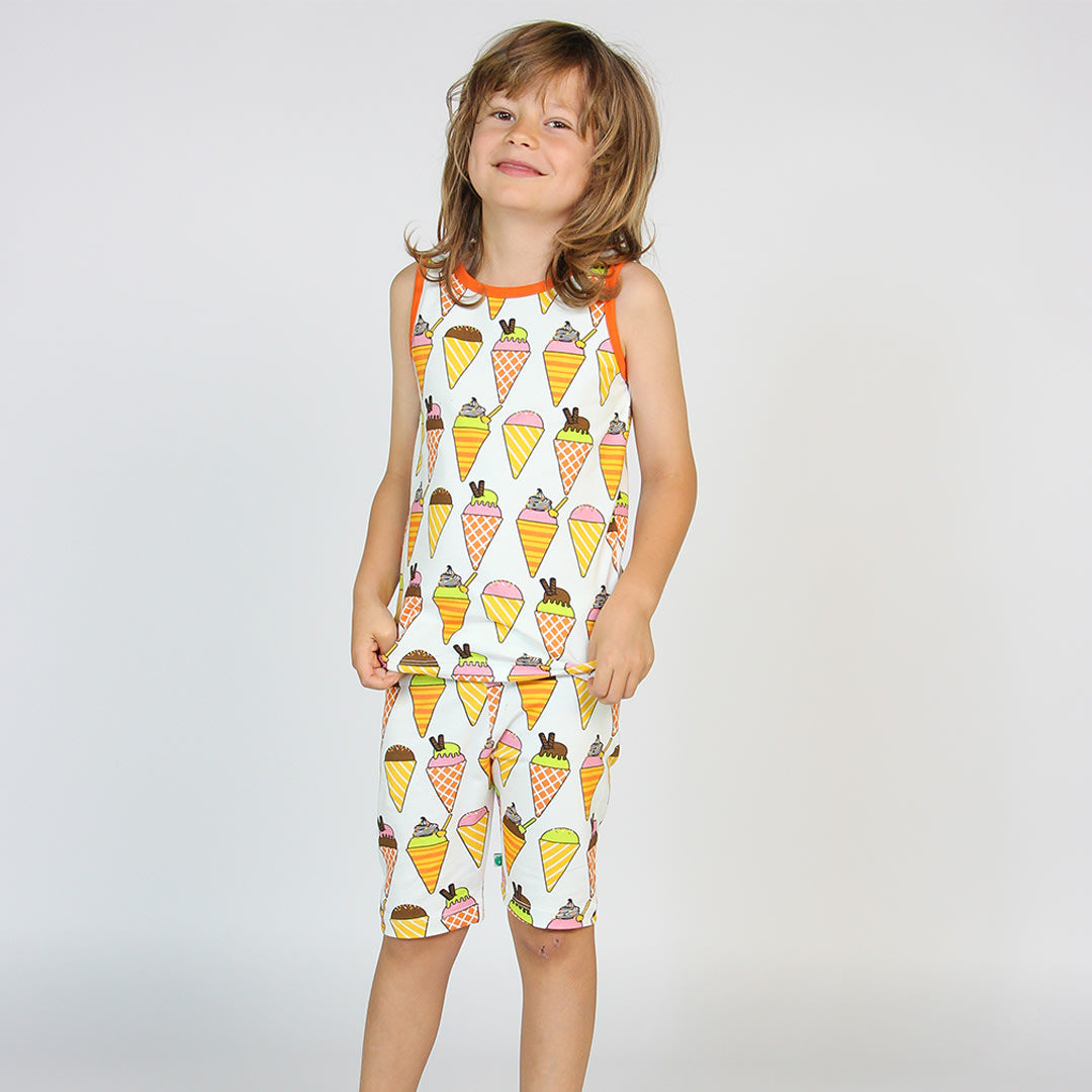 Tank top and cycling shorts with ice cream