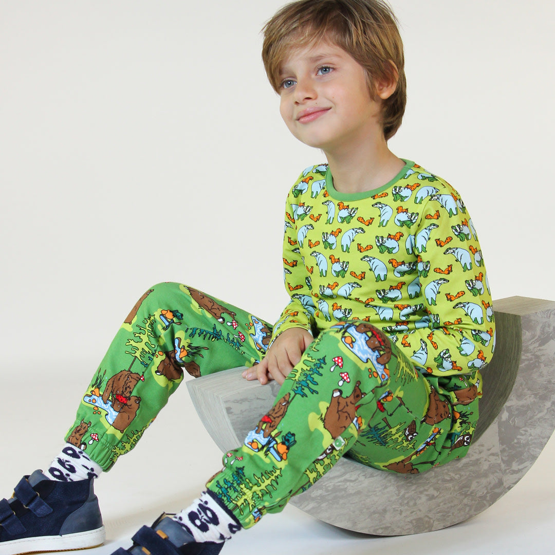 Long-sleeved top with badger and squirrel
