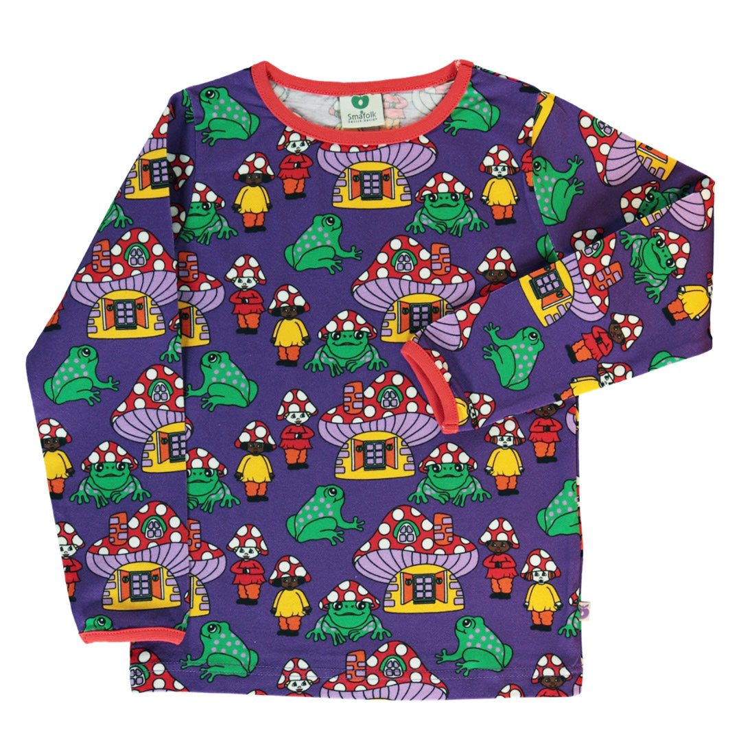Long-sleeved blouse with mushroom houses