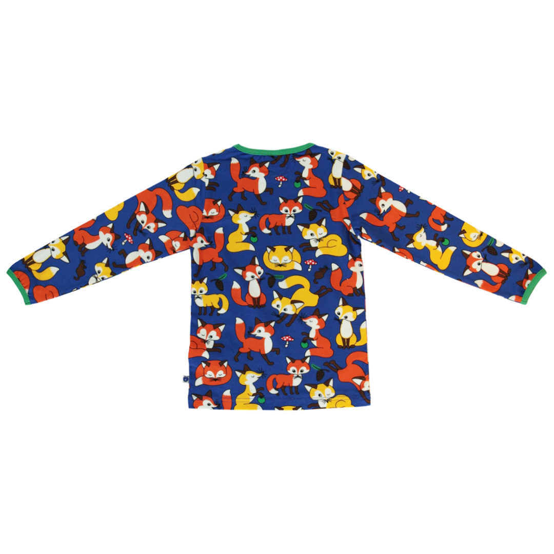 Long-sleeved blouse with foxes