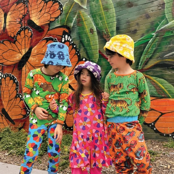 Long-sleeved blouse with tigers