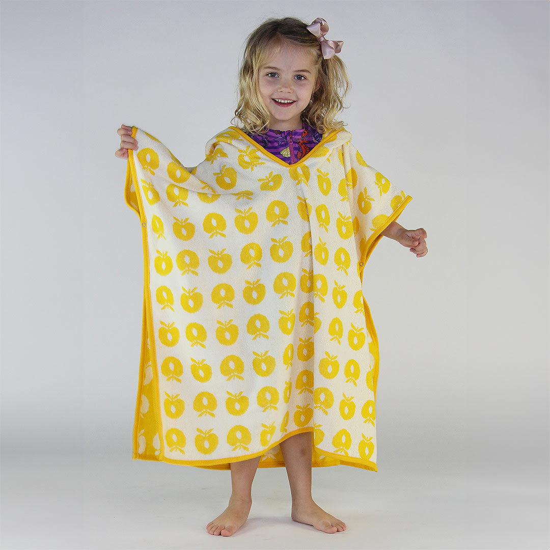 Badeponcho til børn med æbler 