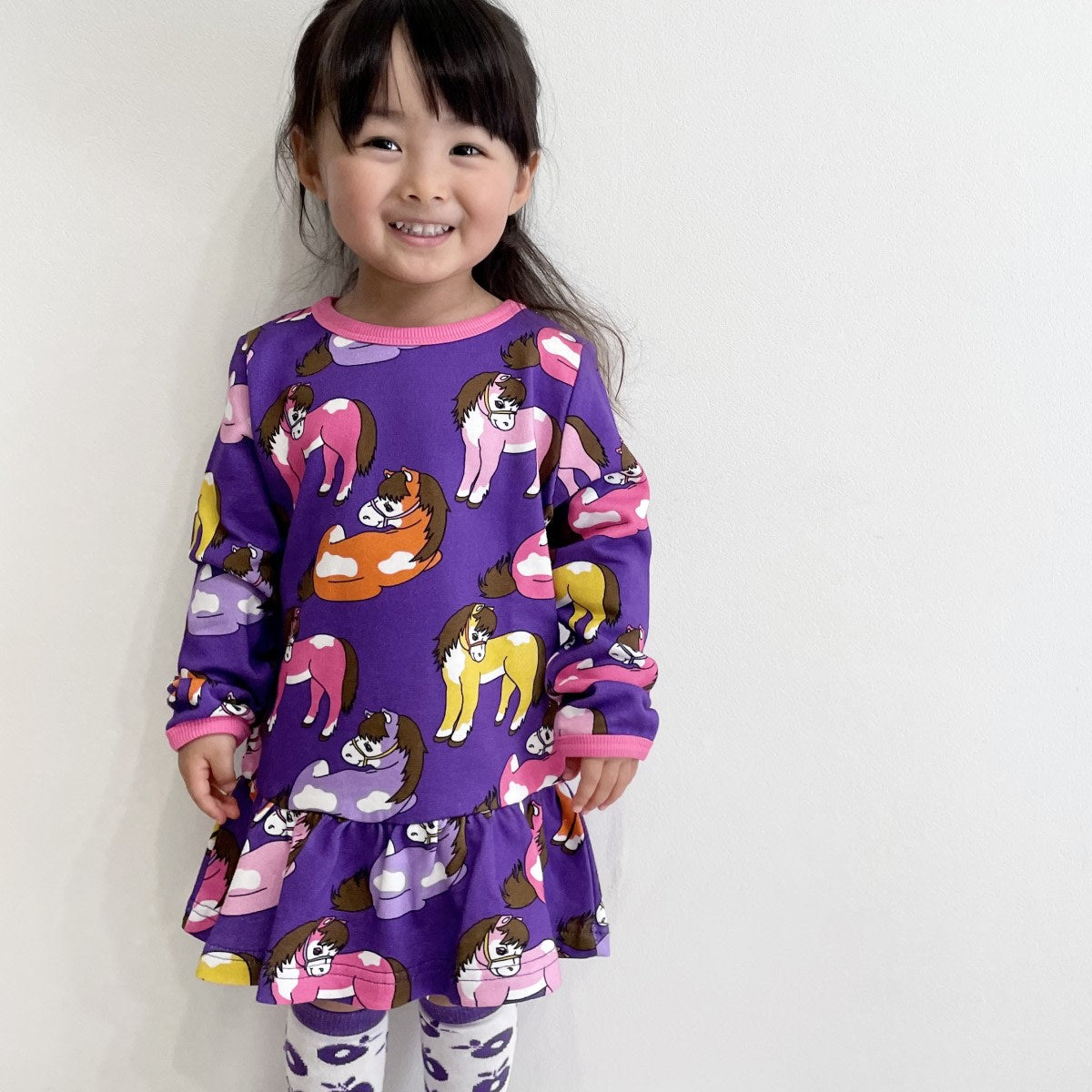 Sweatshirt with horses