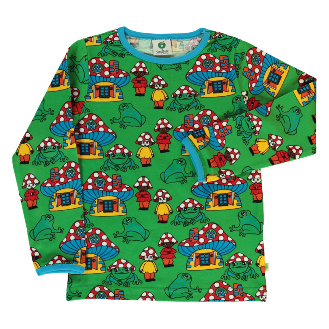 Long-sleeved blouse with mushroom houses