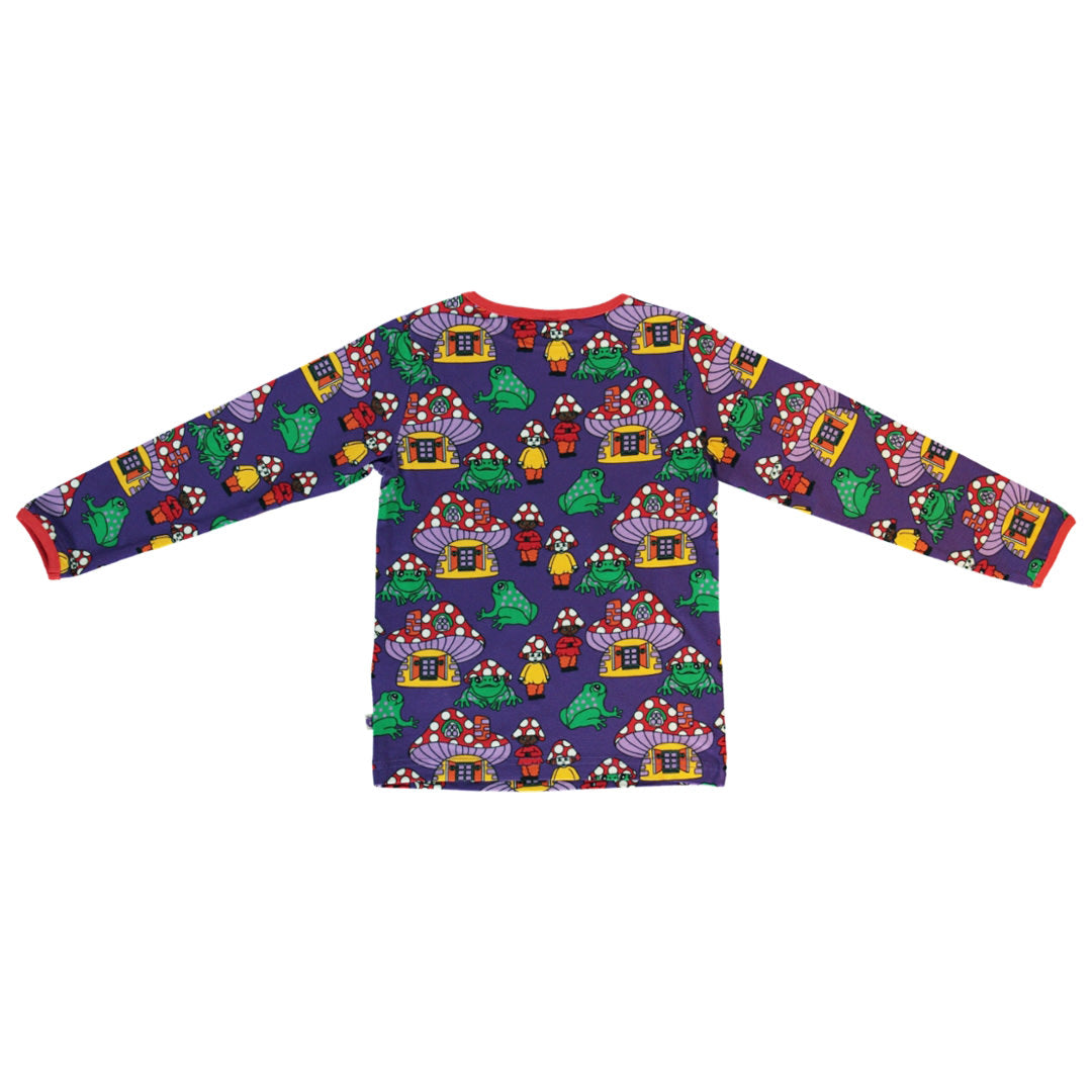 Long-sleeved blouse with mushroom houses