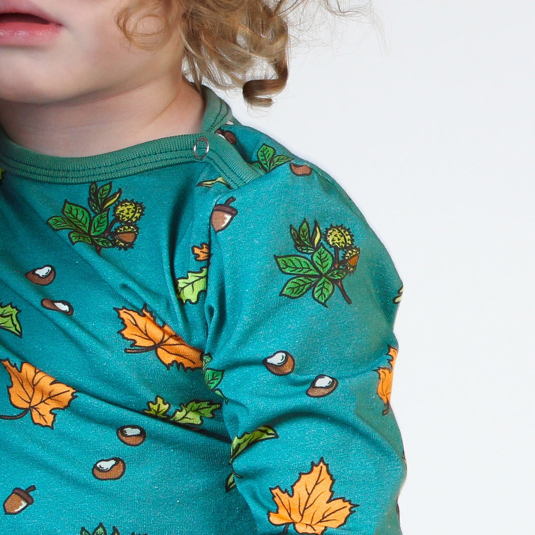 Long-sleeved bodysuit with autumn leaves