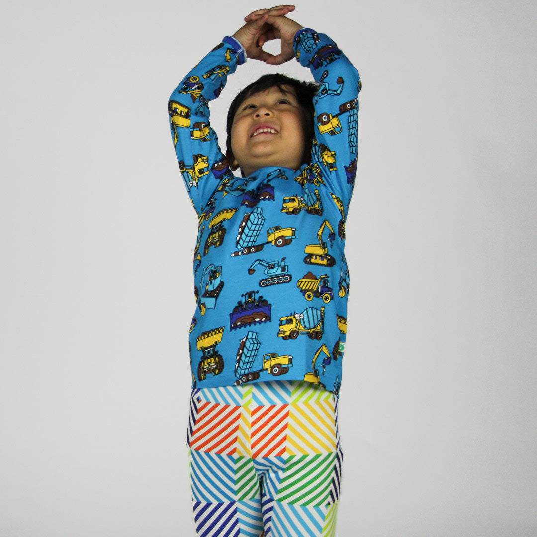 Long-sleeved blouse with machines