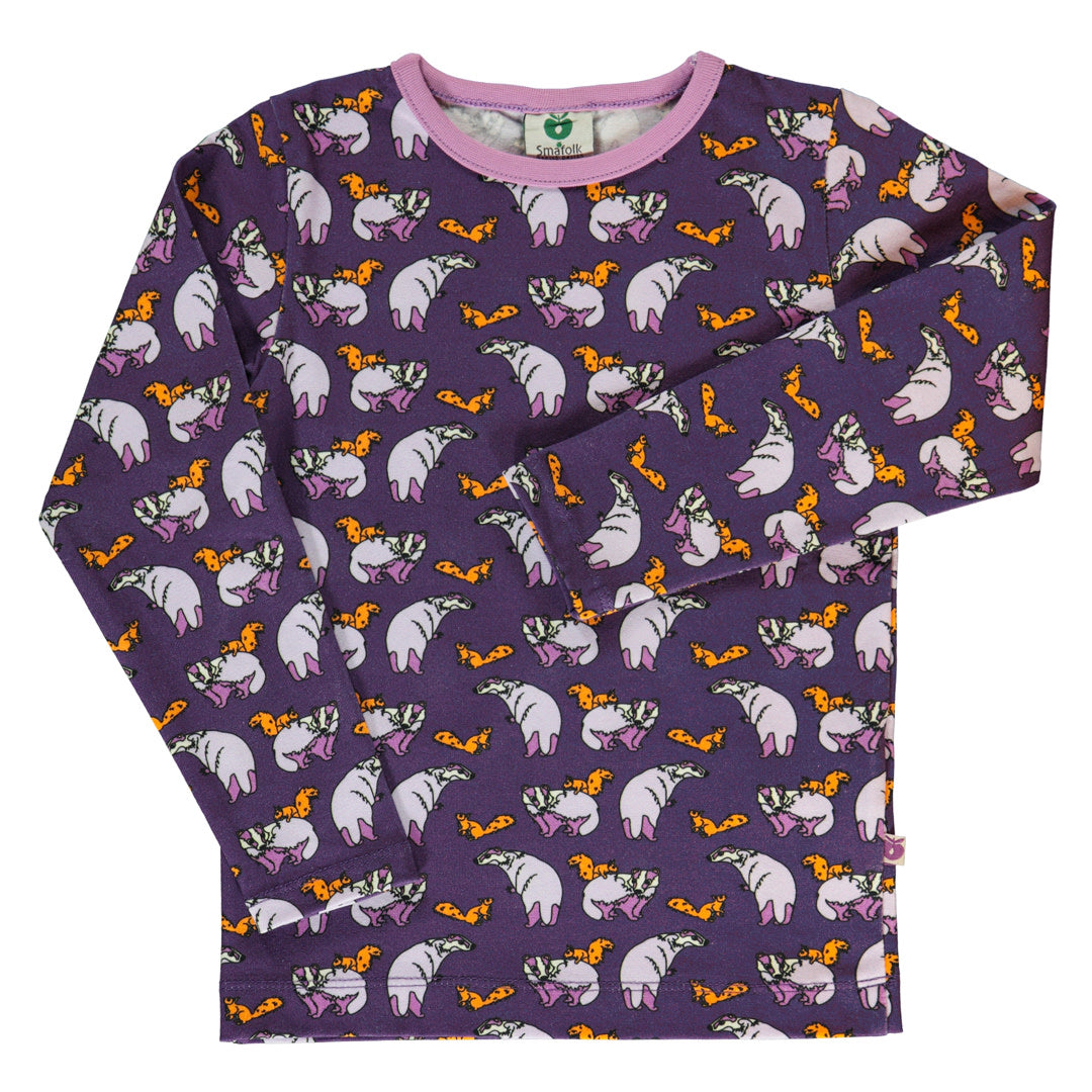 Long-sleeved top with badger and squirrel