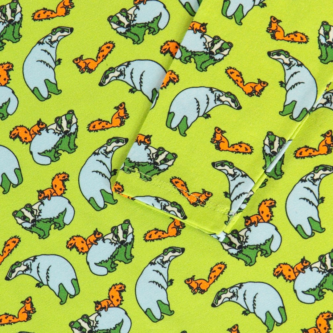 Long-sleeved top with badger and squirrel