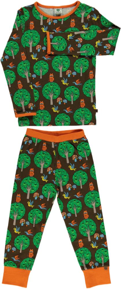 Pajamas with apple tree