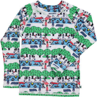 UV50 Long-sleeved UV T-shirt and Swimming Pool