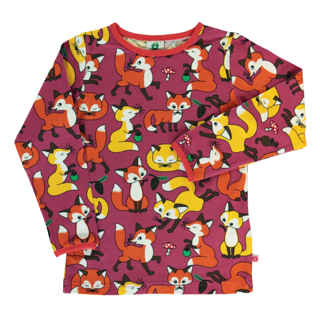 Long-sleeved blouse with foxes